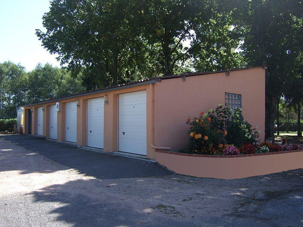 Domaine De L'Orisse Hotel Varennes-sur-Allier Exterior photo